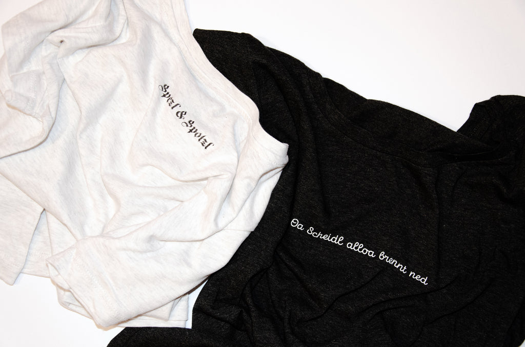 Damen-Shirt „Oa Scheidl alloa brennt ned"